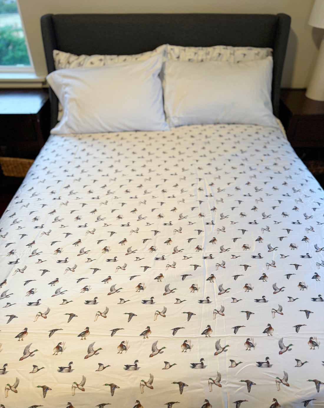 Soft and breathable diving ducks bed sheets set for a restful night&