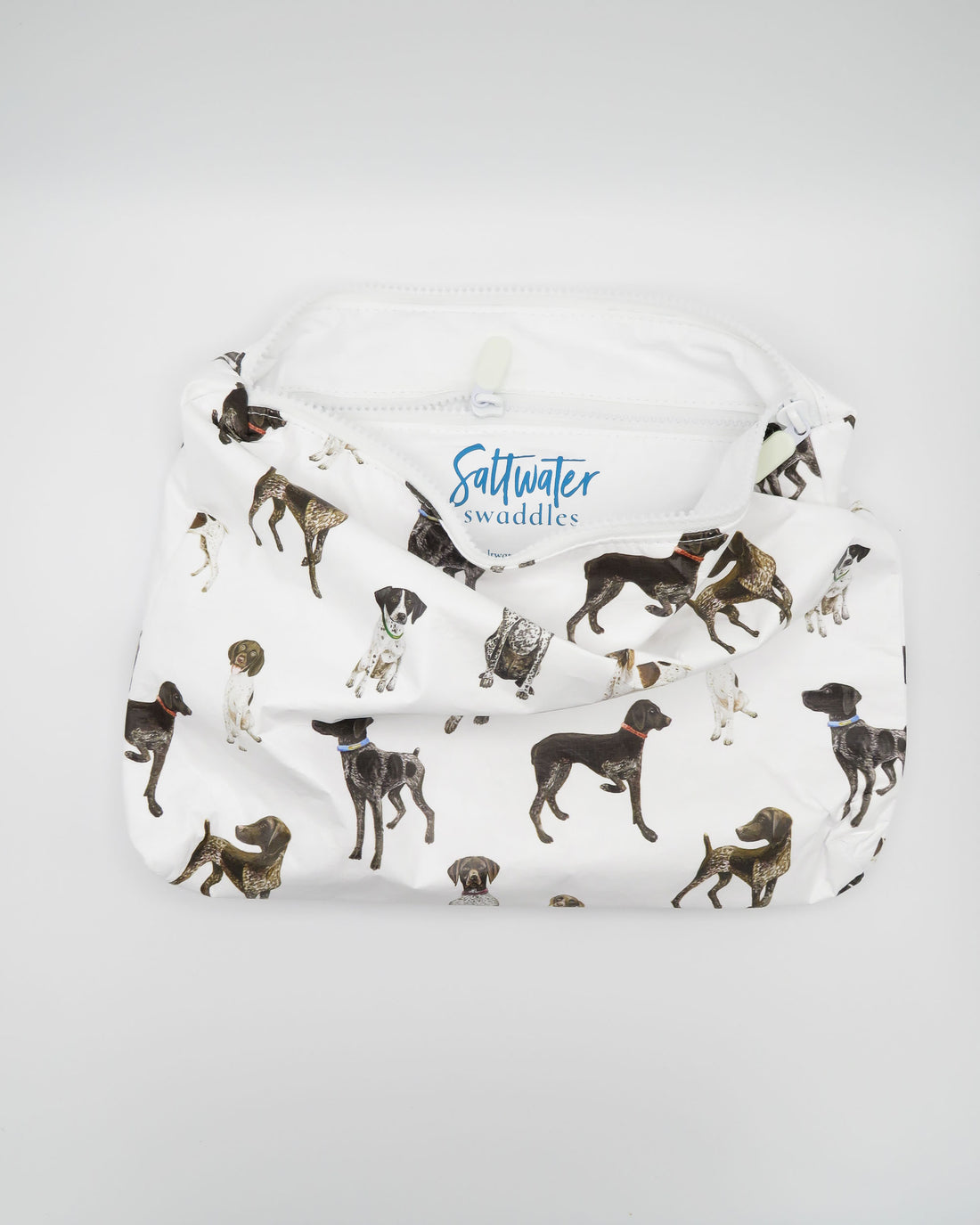 Water-resistant stylish German Shorthaired Pointer pouch for pet lovers