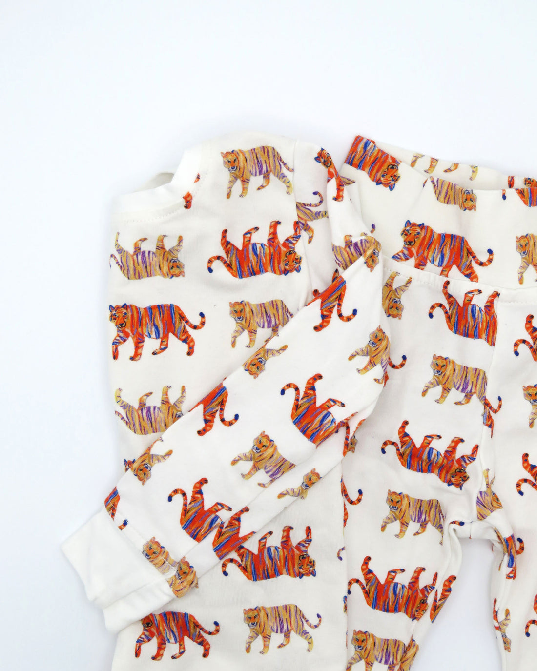 Easy Tiger Pajamas with Stretchy Fabric - Perfect for Active Children